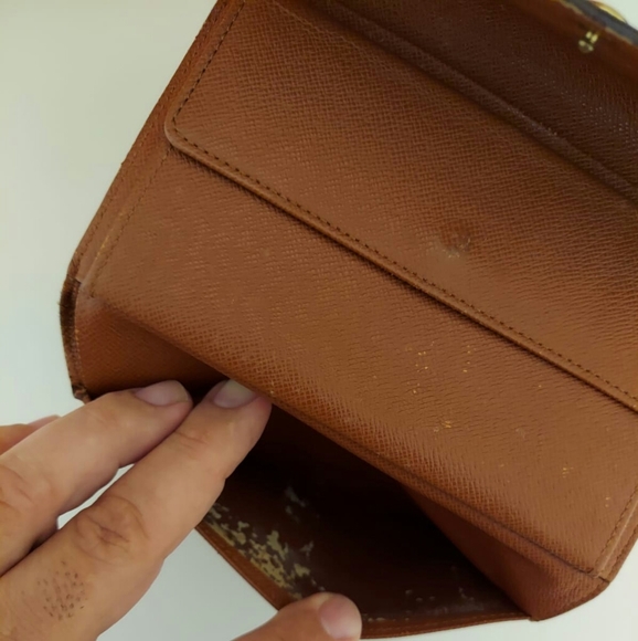 Beautiful louis vuitton monogram prorte tresor - Picture 10 of 15